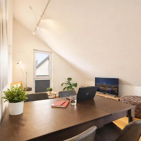 Kstay Penthouse Mit Parkplatz Zentral In Eltville *